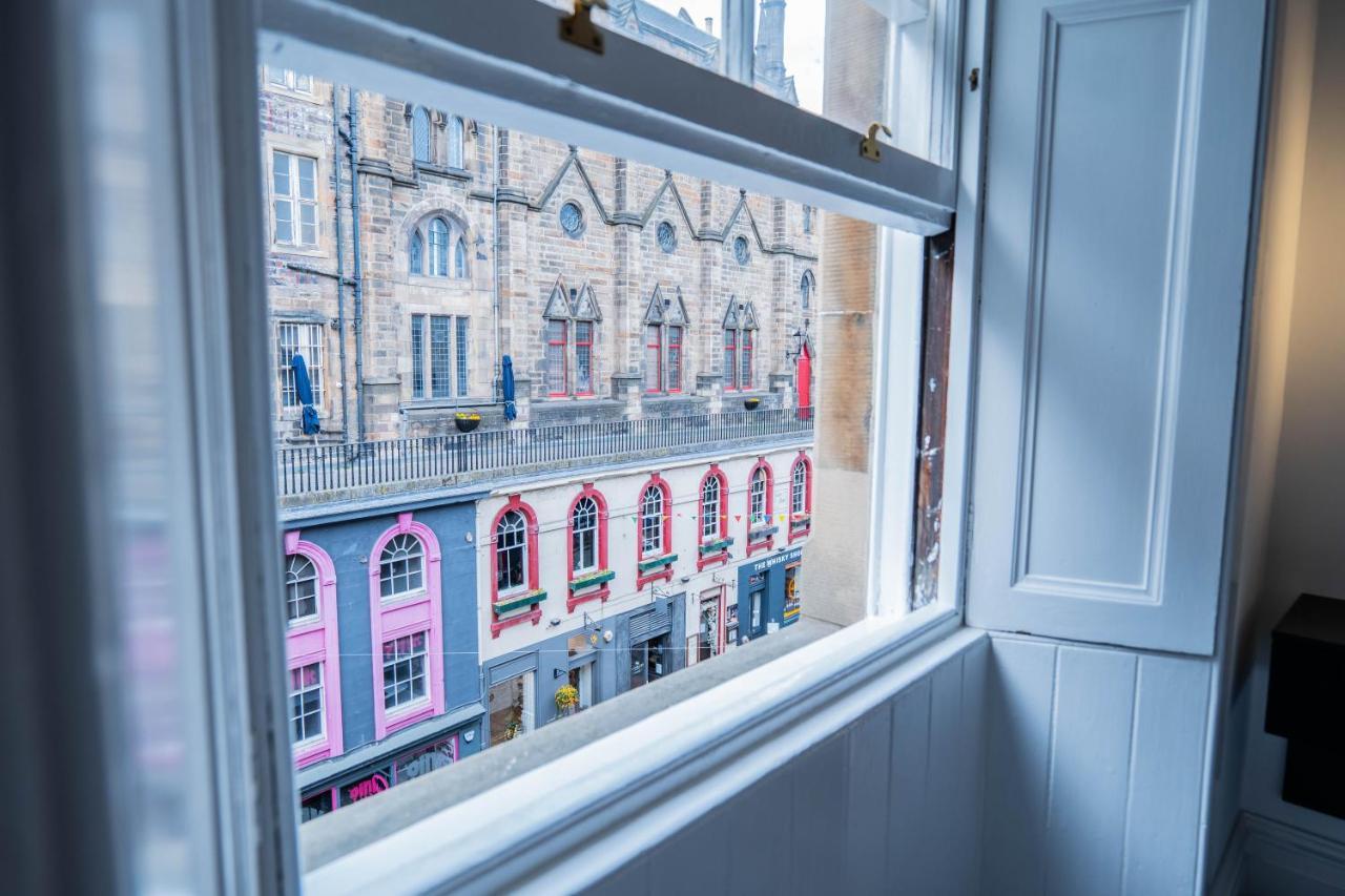 2Bedroom Apartment By The Castle Edinburgh Exterior photo
